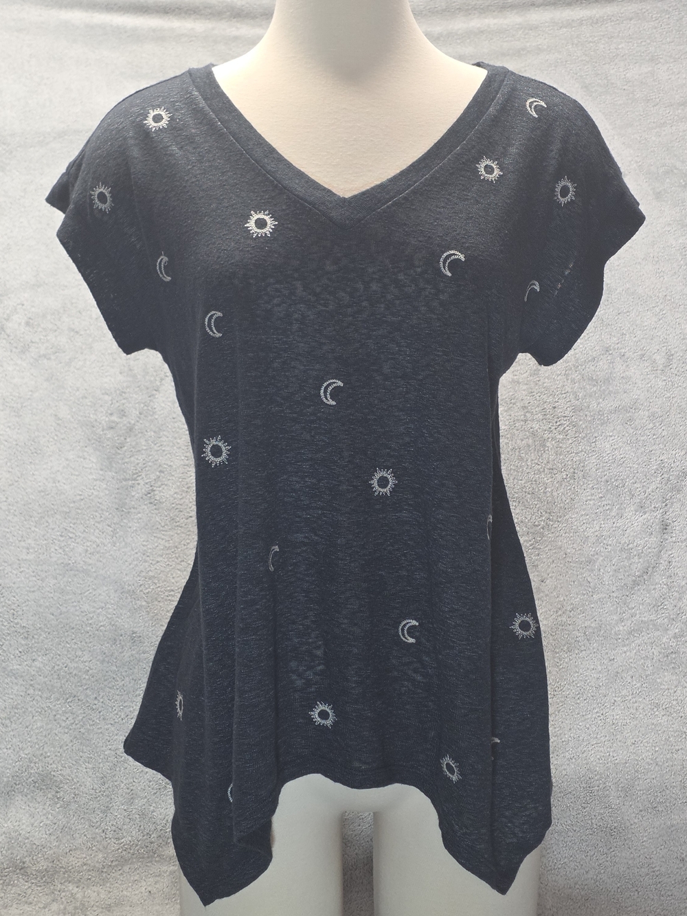 bobeau Charcoal V-Neck Short Sleeve Tunic with Sun & Moon Print